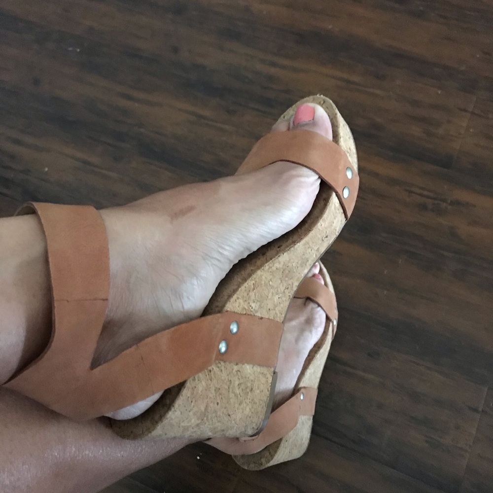 Lucky Brand strappy leather platform wedge 8.5